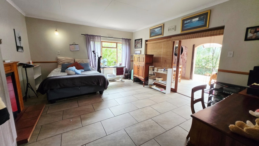6 Bedroom Property for Sale in The Village Western Cape